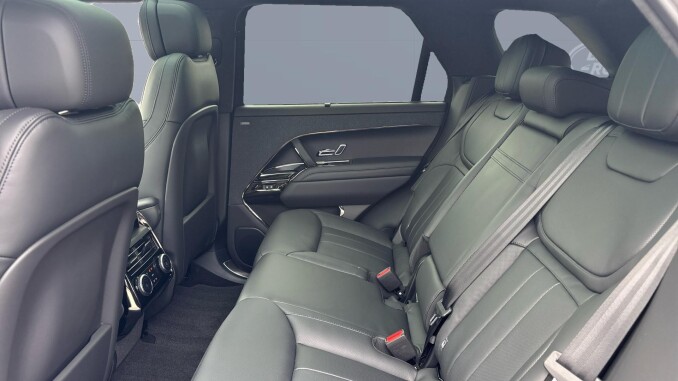 Land Rover Range Rover Sport 3.0 D350 Autobiography 5dr Auto Diesel Estate - Image 4